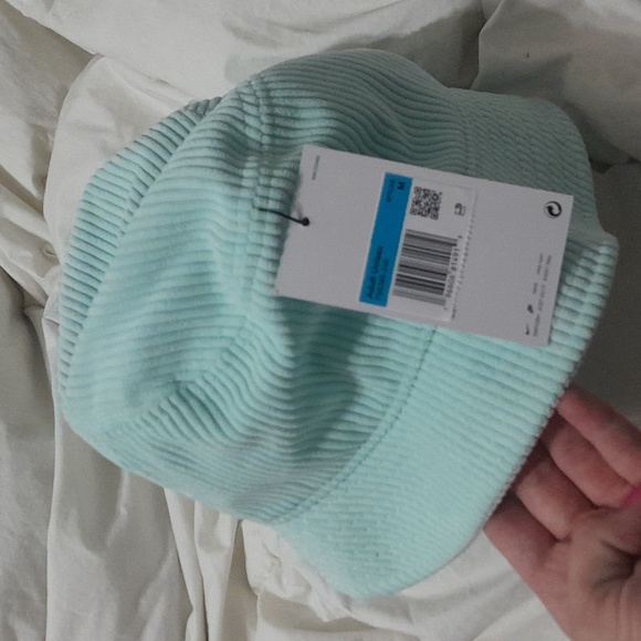 Nike corduroy bucket hat - Picture 3 of 3